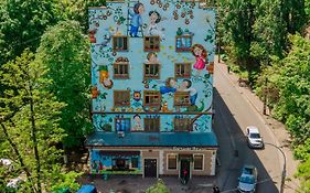 Bogdanov Yar Hotel